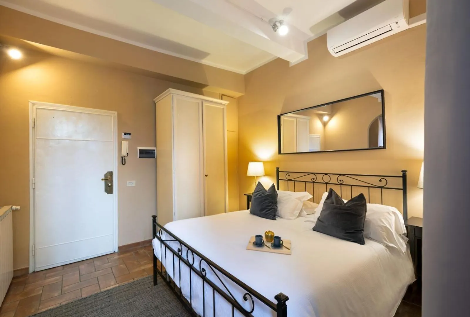 S1 Tower - Dolcevita Holiday Florence Italy